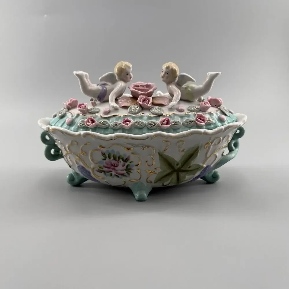 Vintage Westland Japan Floral Porcelain Trinket Box Gold Ormolu Footed Case